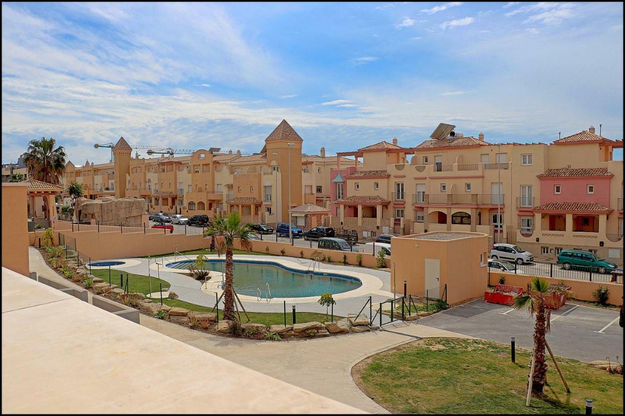 Apartamento Lances, Con Piscina Comunitaria Apartment Tarifa Luaran gambar